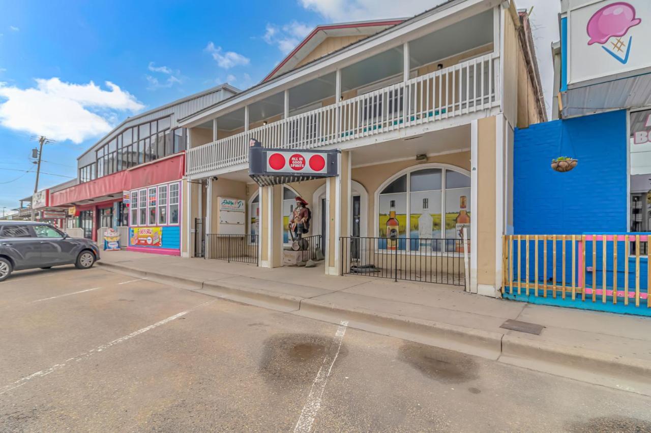 125 Atlantic Avenue Unit E - Pet Friendly! Walk To The Beach And Pier!1Br -1Ba - Sleeps 2-4 Guests! Myrtle Beach Buitenkant foto
